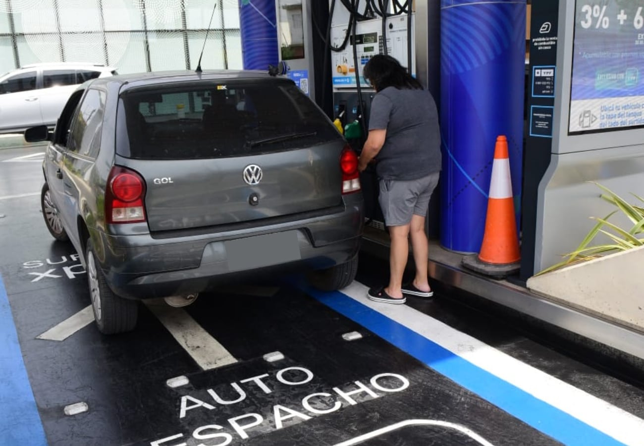 La estación de servicio con autoservice está en el barrio Alto Alberdi.