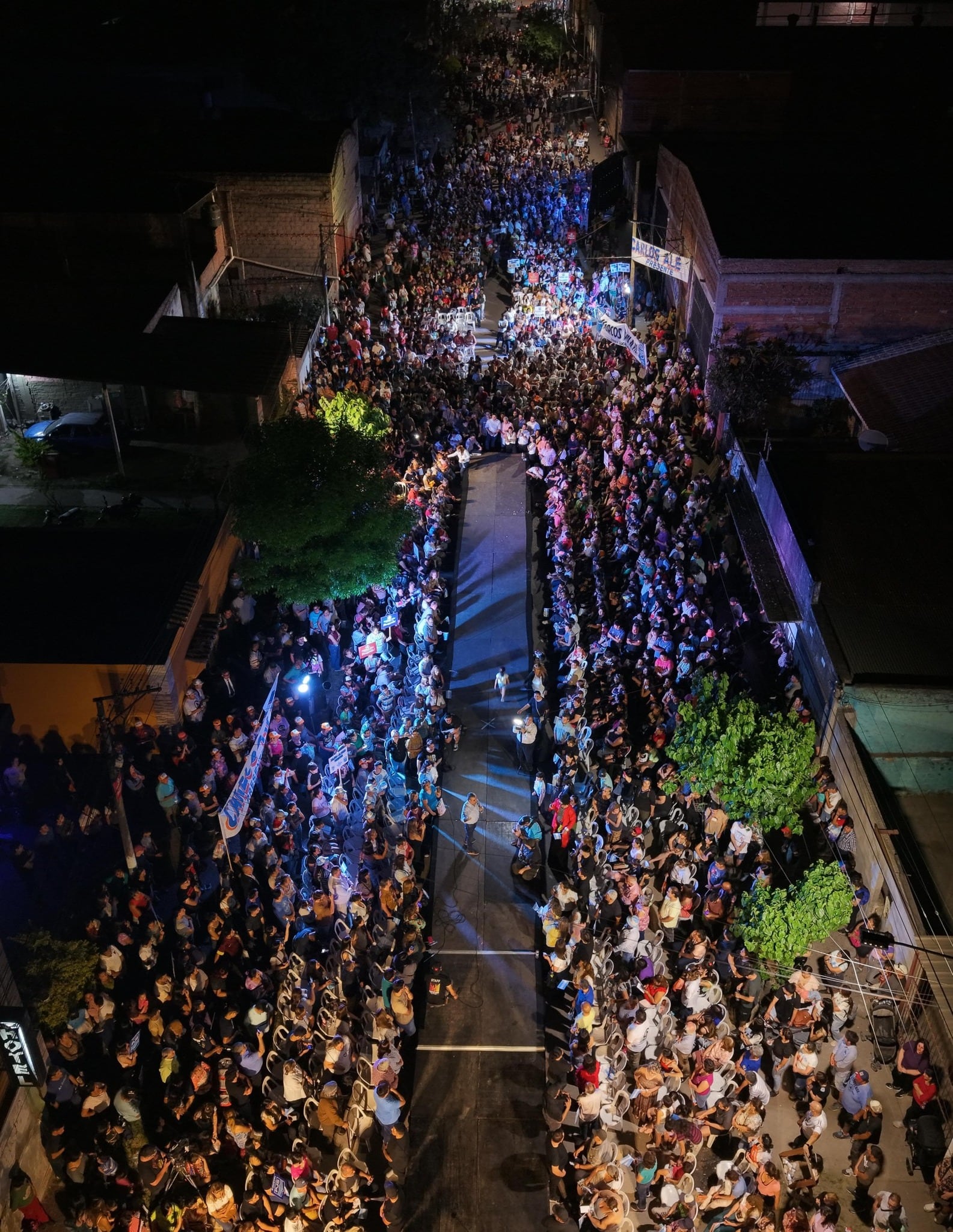 El gobernador Osvaldo Jaldo agradeció el acompañamiento en un acto multitudinario.