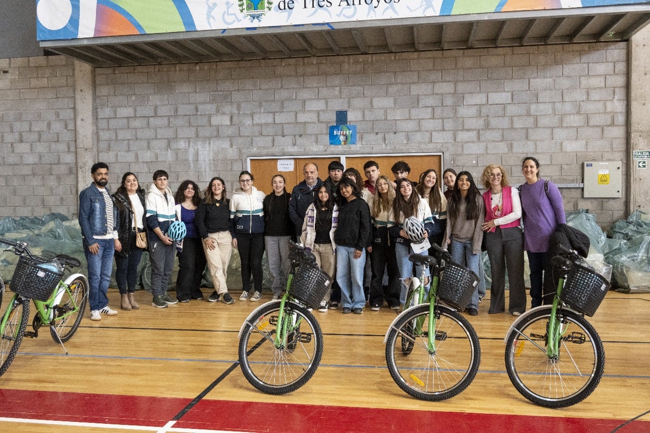 se entregaron Bicicletas del programa “Pedaleá la Provincia”
