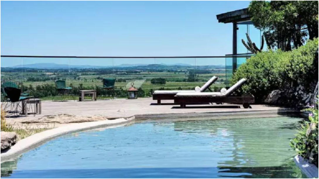 Cuánto cuesta tener una casa en el mismo barrio privado donde invirtieron Lionel Messi y Pampita en Uruguay