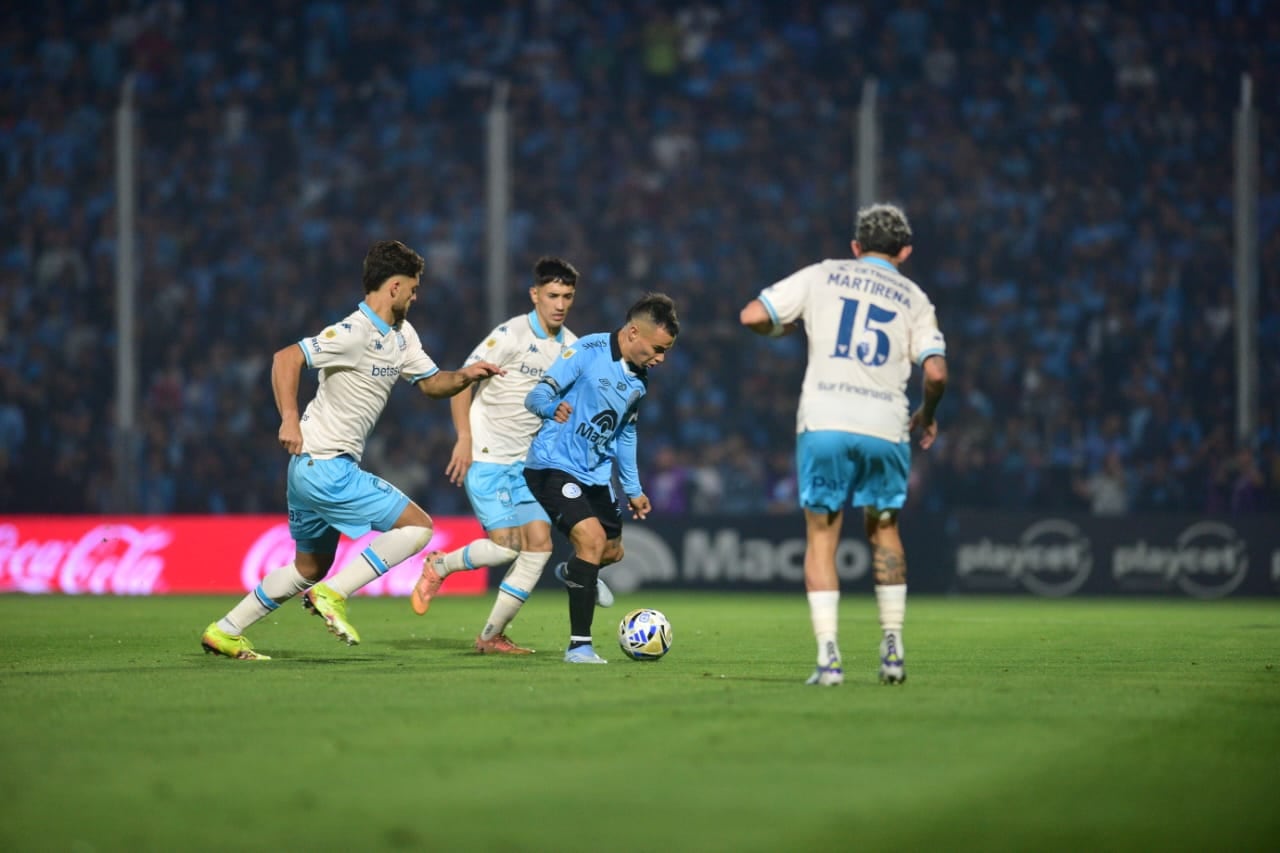 Belgrano cayó ante Racing por el Clausura de la Liga Profesional. (Javier Ferreyra / La Voz)