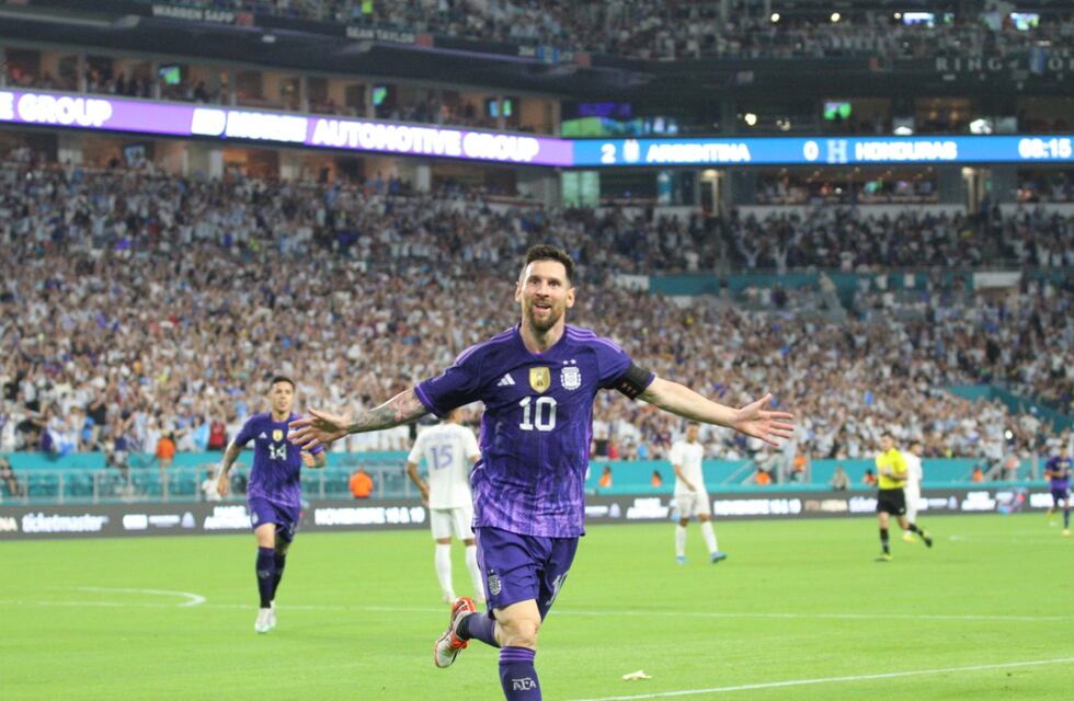 La Selección Argentina le ganó 3 a 0 a Honduras con un Messi imparable