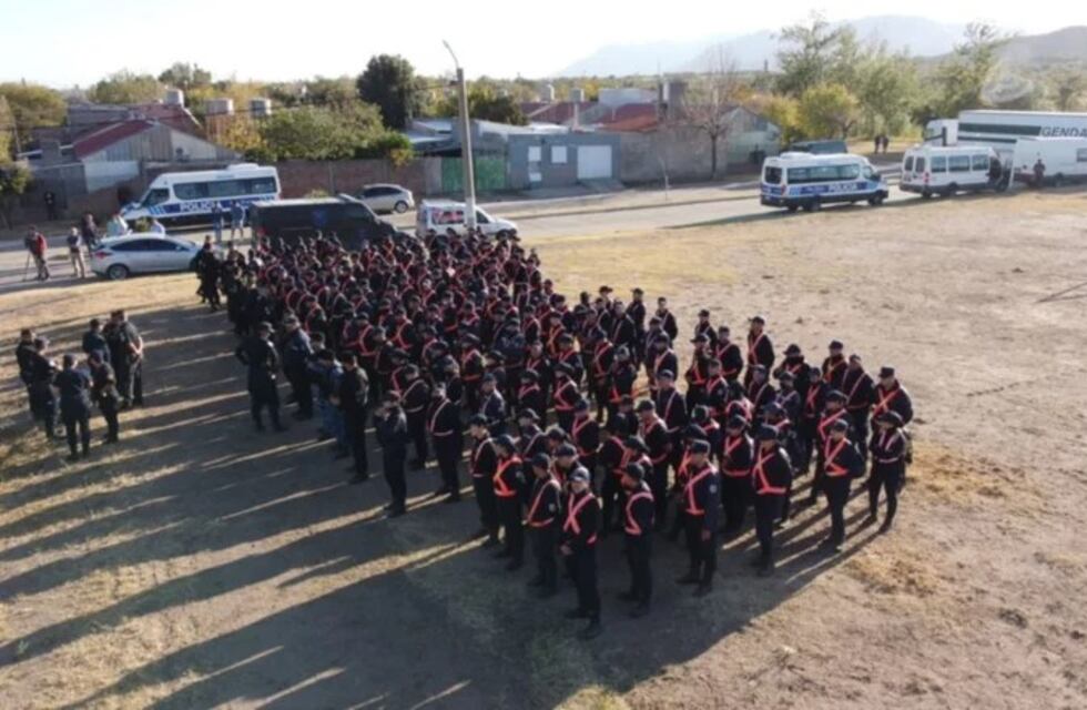 Fuerte repudio de las familias de los policías tras lo sucedido en Plaza Pringles