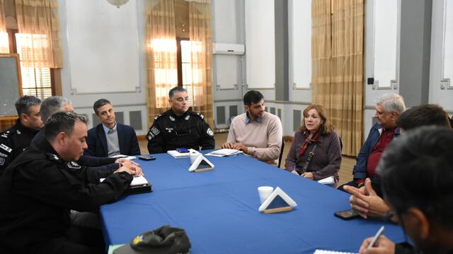 Reunión del Comando Unificado con vecinos del barrio 9 de Julio