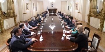 Jaldo participó de la reunión de gobernadores con ministros de la Nación