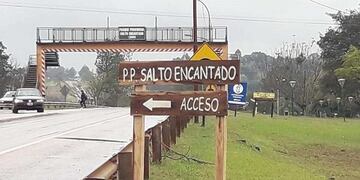 Detuvieron a un hombre que repartía votos en una escuela de Salto Encantado.