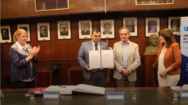 Colaborador honorario de la Facultad de Derecho y Ciencias Sociales de la Universidad Nacional de Tucumán.