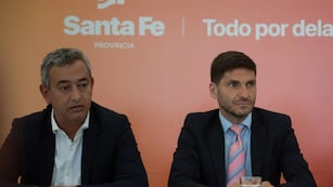 El intendente de Rosario y el gobernador de Santa Fe se despidieron del papa Francisco.