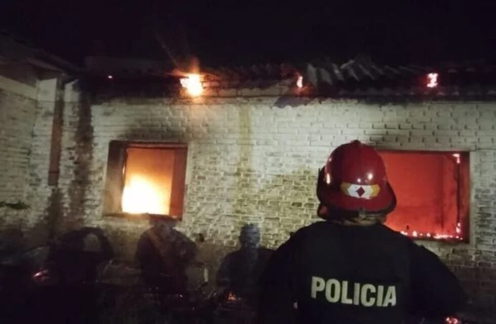 Incendio arrasó un asilo municipal en Concepción de la Sierra