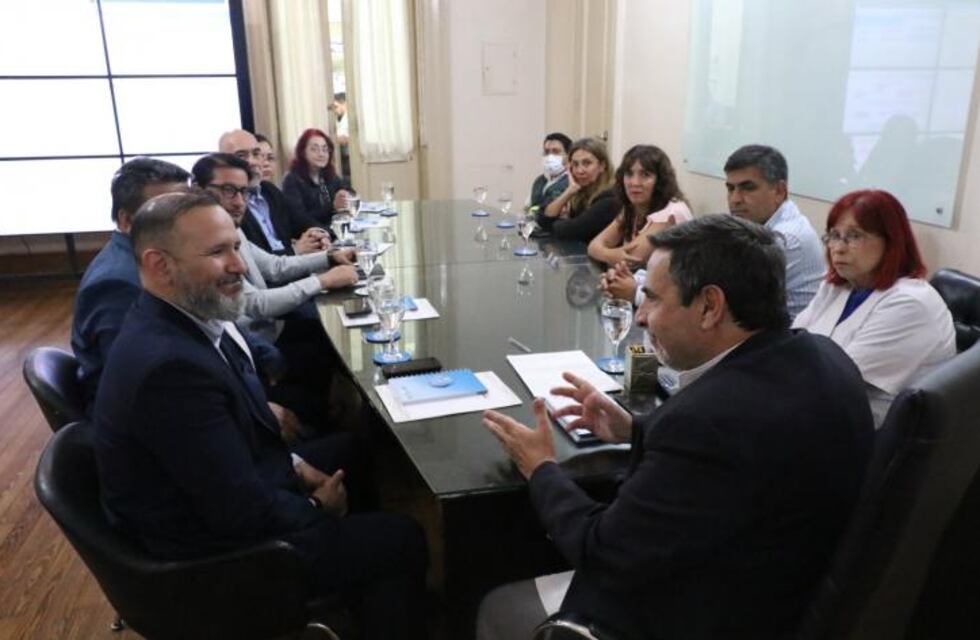 La provincia comparte con médicos paraguayos su experiencia en Salud Digital