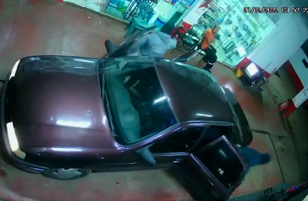 Robo en una estación de servicio en Bernardo de Irigoyen