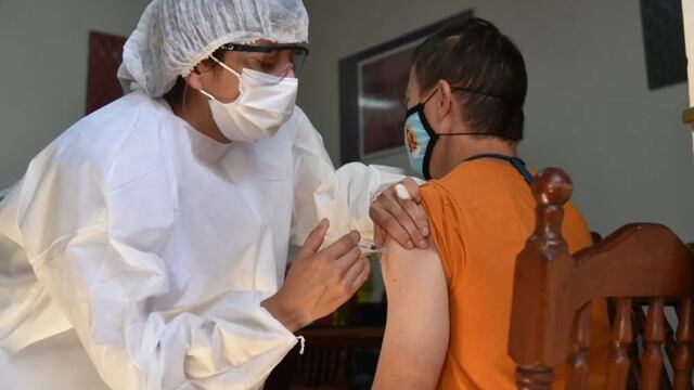 Jujuy comienza a completar esquema de vacunación con Moderna, a quienes habían recibido Sputnik-V.