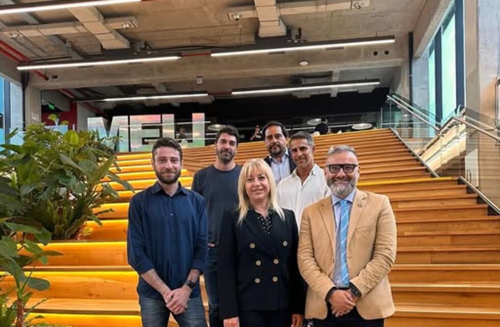 Chahla mantuvo una reunión clave en Mercado Libre, para impulsar el comercio digital en Tucumán