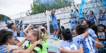 El femenino de Belgrano juega la final, en cancha de Racing de Nueva Italia (Prensa Belgrano)