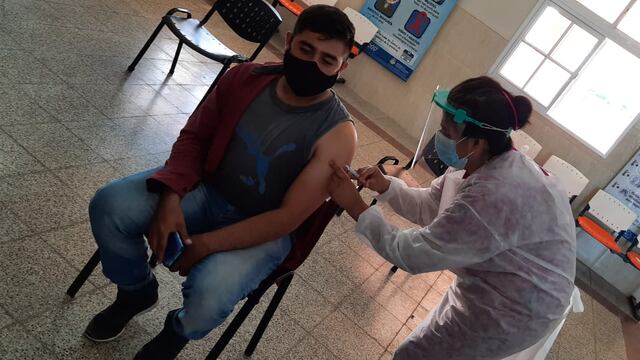 Estudiantes de la UNCuyo podrán vacunar contra el Coronavirus.