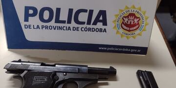 Arroyito: la policía secuestro una pistola en un allanamiento