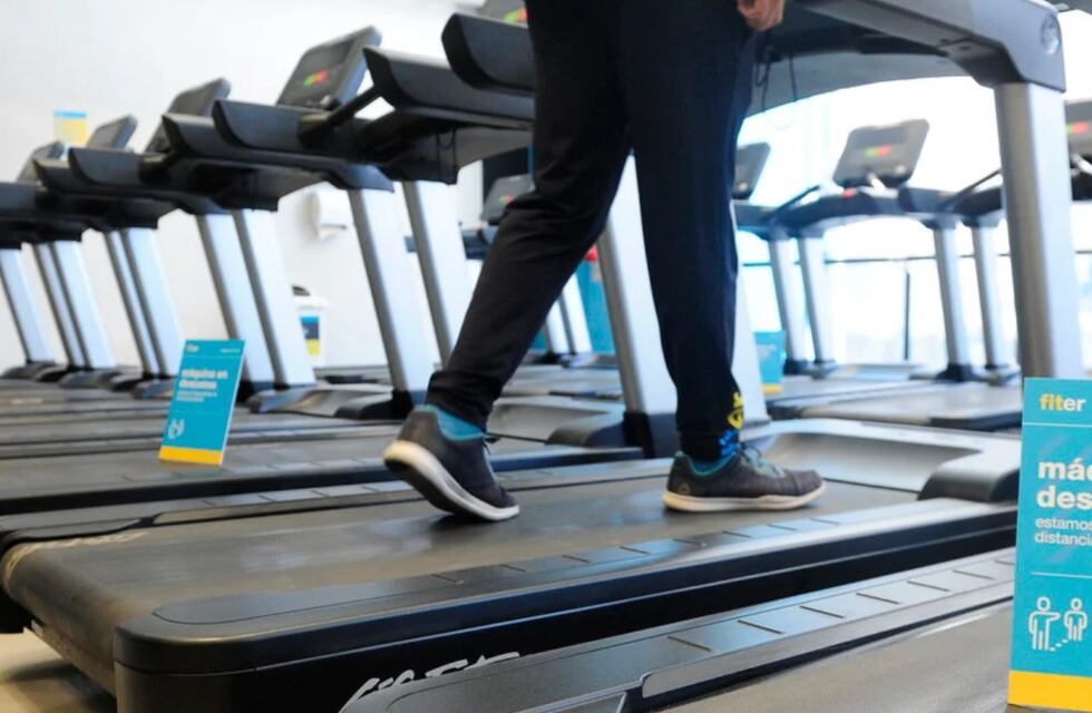 En la Ciudad los gimnasios sin espacios al aire libre cerrarán sus puertas desde este martes