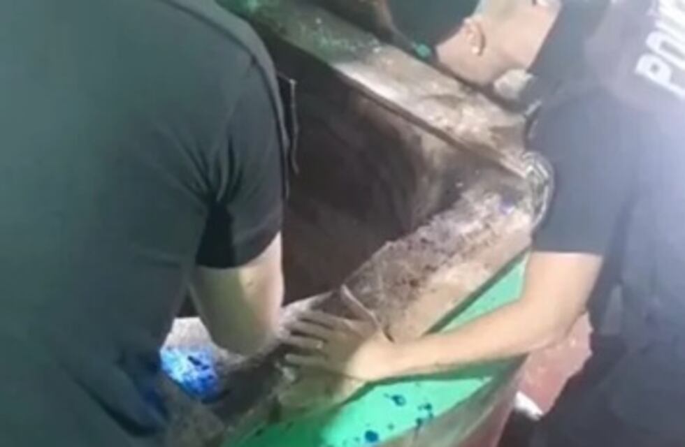 Cayó a un pozo de 20 metros y fue rescatado por la Policía en Oberá