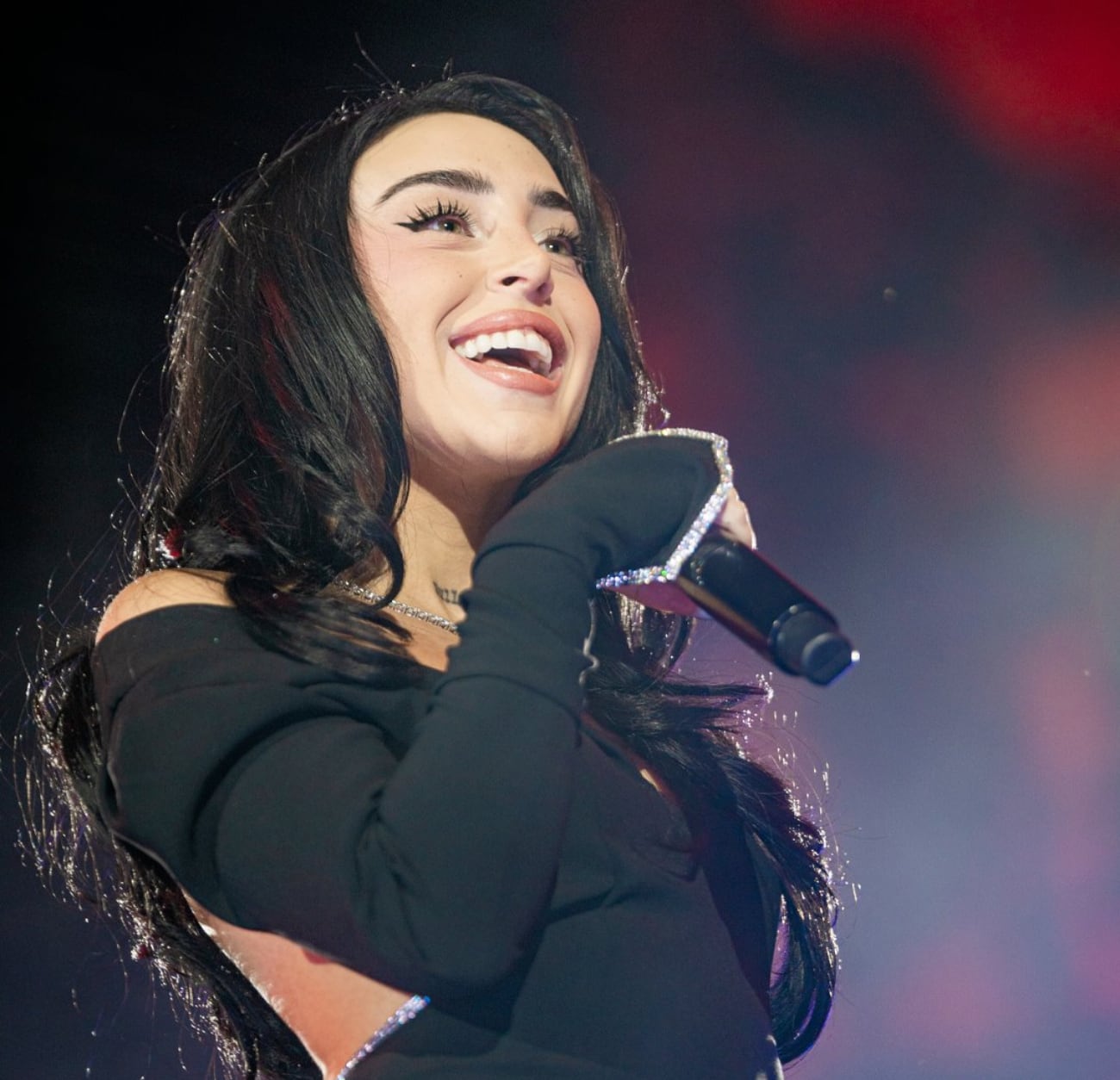 Nicki Nicole dio un concierto sinfónico en Rosario