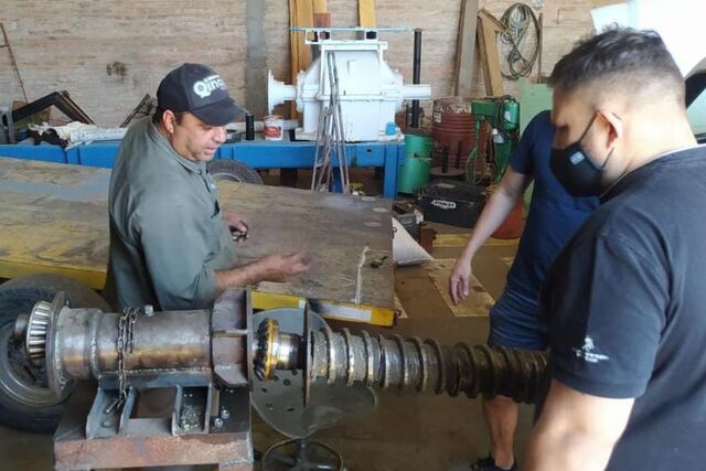 "Buscamos generar empleo genuino, federalizar la asistencia y ayudar a los municipios" explicó Ocampo.