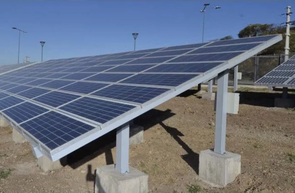 Instalan una planta solar para generar energía en San Pedro de Jujuy