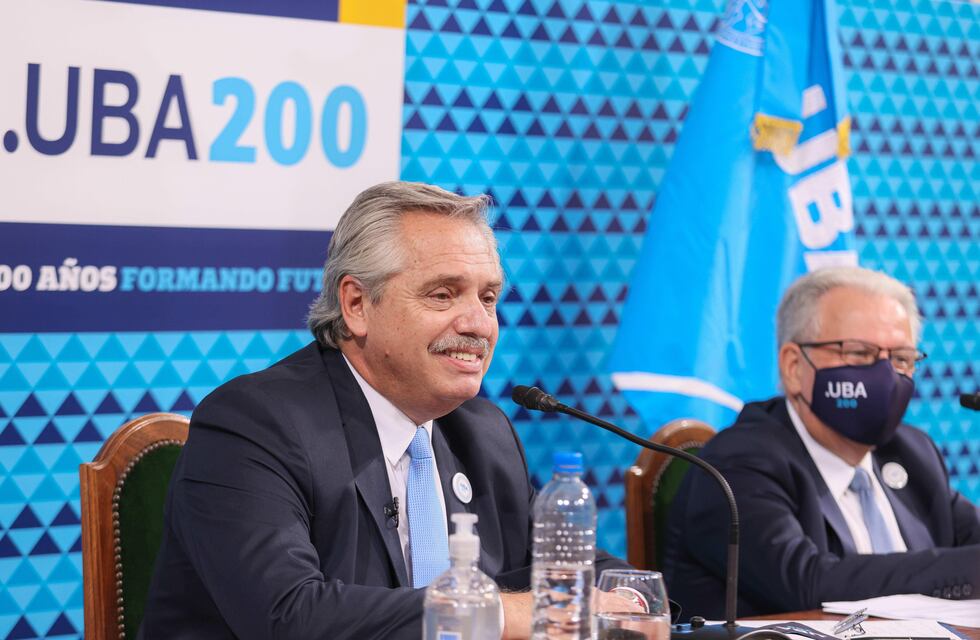 Alberto Fernández anticipó la llegada de “más vacunas de Rusia y China en las próximas dos semanas”