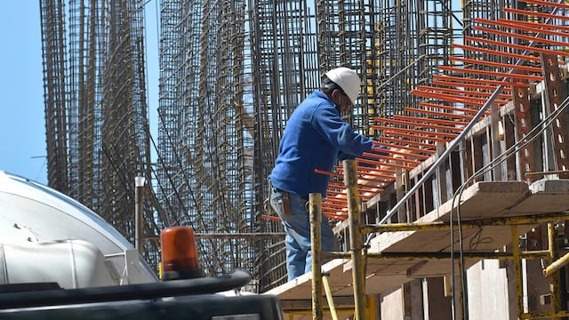 Un grupo de albañiles se hizo viral por su eficiencia para trabajar en Córdoba.