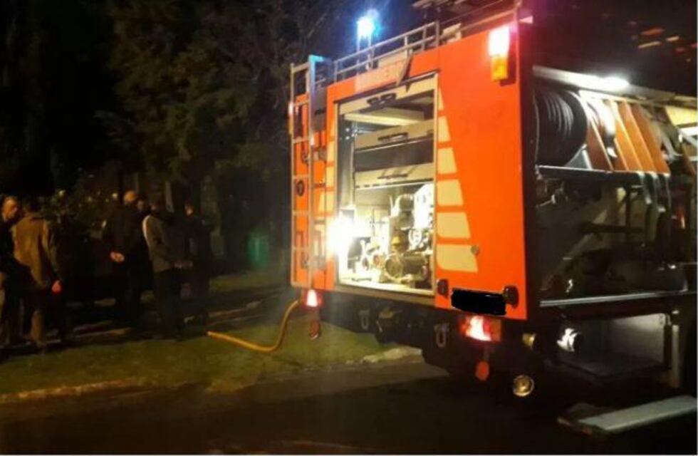 Explotó un molino en la fábrica Celpack e inició un incendio