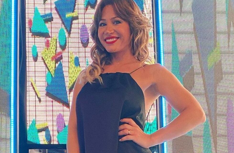 Adabel Guerrero bailó con un minivestido y mostró de más en “Bienvenidos a Bordo”
