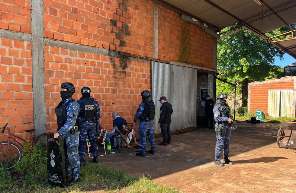 Rescataron a una menor víctima de grooming en un operativo simultáneo en Garupá y Posadas