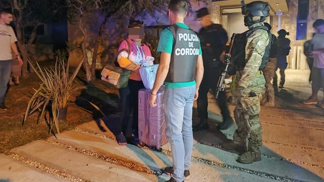 La pareja de "Fito" Macías fue detenida en Córdoba. (Gentileza vecinos de Valle del Golf)