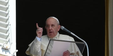 El Papa Francisco suspendió por seis meses al arzobispo de Colonia, Rainer Maria Woelki, tras una auditoría por casos de abuso de menores. (Vincenzo PINTO / AFP).