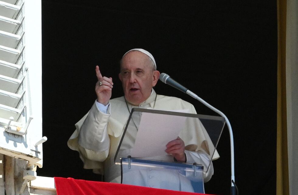 La advertencia del papa Francisco a la Argentina: “No se puede vivir de los subsidios”
