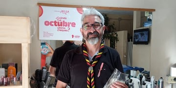 Un hombre donó su cabello para confeccionar pelucas para mujeres y niñas con cáncer (LaVoz).