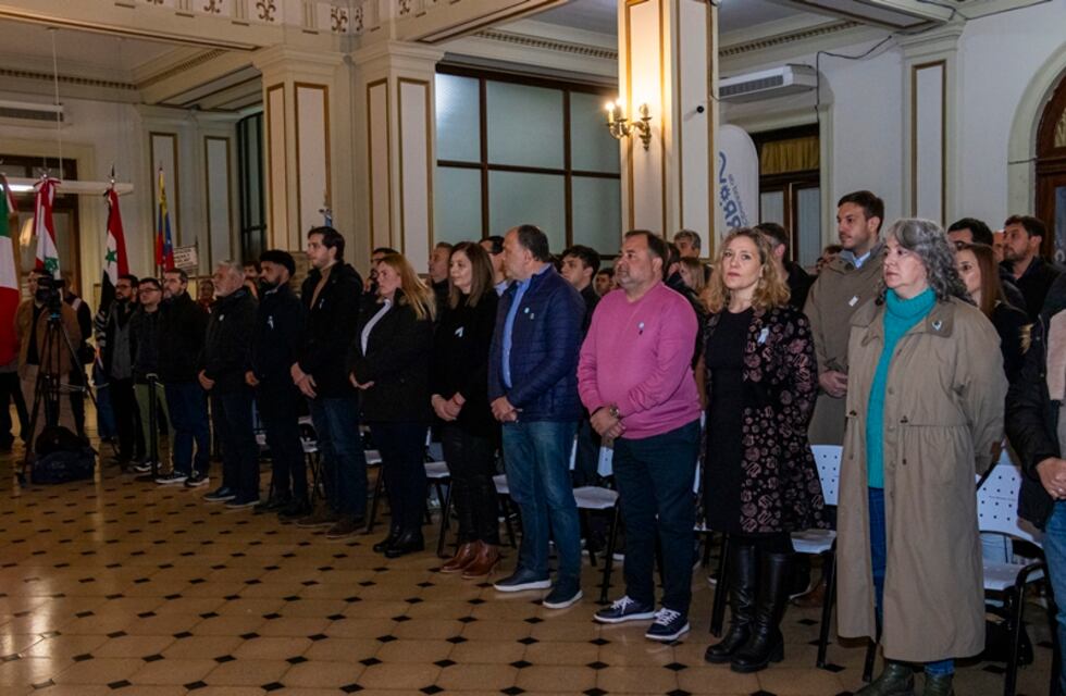 Acto Oficial por el Día de la Independencia en Tres Arroyos