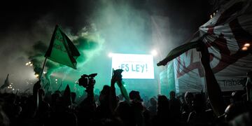 El Senado convirtió en ley el derecho a la interrupción voluntaria del embarazo