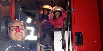 En Huinca Renancó, los bomberos hacen de todo y un poco más.