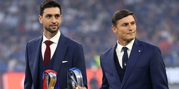 El cordobés Javier Pastore junto a Javier Zanetti en la final de la Champions. Festejó el ex Talleres (Gentileza).