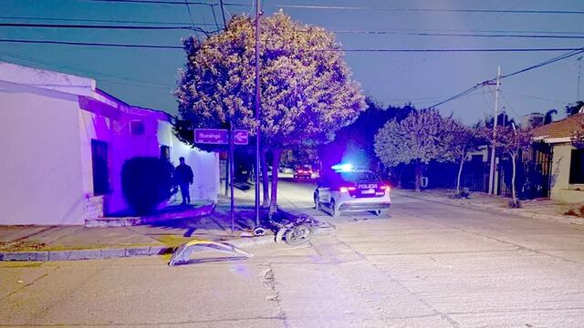 Villa María. El choque ocurrió en la esquina de las calles Remedios de Escalada e Ituzaingó. (Gentileza Puntal de Villa María)