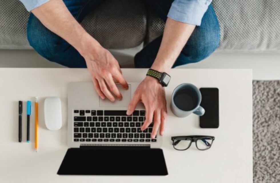 Empleo remoto y pagan 72.000 dólares al año: cómo aplicar