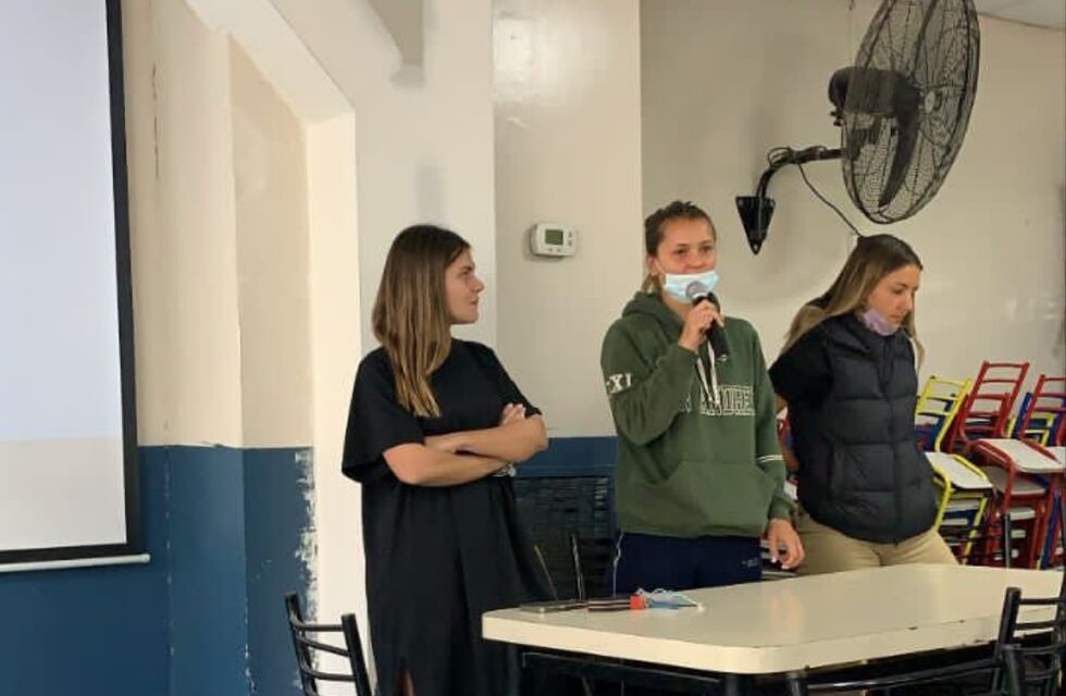 Tres hermanas dan charlas en los colegios de Mendoza para concientizar sobre el autismo