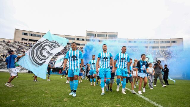 Una estupenda experiencia y un acontecimiento histórico vivirá el fútbol de la Quebrada de Humahuaca con la jornada de formación deportiva que realizará en Purmamarca el "Lobo" jujeño.