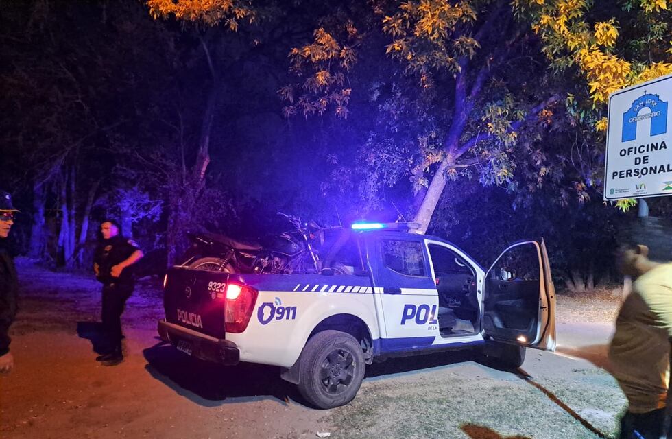 Insólito robo en Córdoba: se llevaron 150 placas de un cementerio y ahora deberán pagarlas