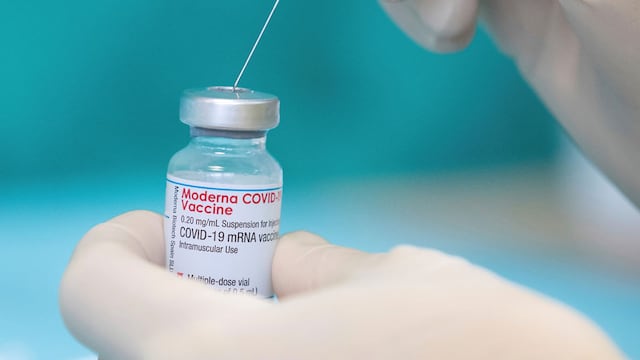 Moderna. (Friso Gentsch/DPA vía AP)