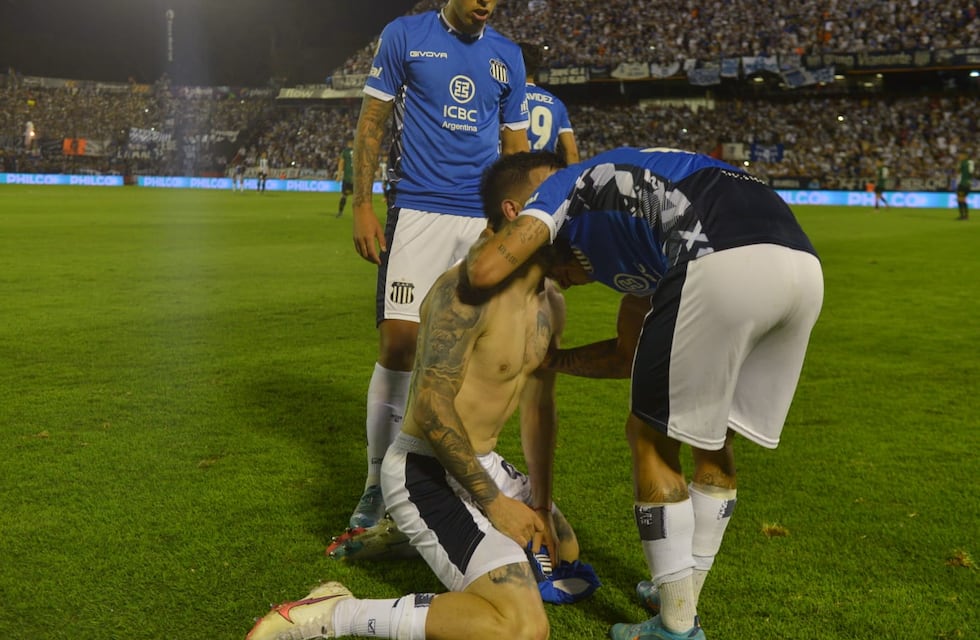 Video: el gol de Michael Santos, para que Talleres clasifique a la final de Copa Argentina