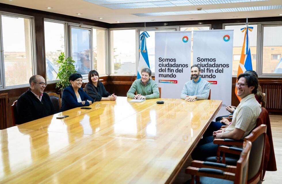 Tierra del Fuego: presentaron el proyecto para la recuperación de la histórica hostería Yehuin