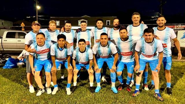 El equipo San Juan F.C. está compuesto por 8 sanjuaninos y juegan en Nueva York, Estados Unidos.