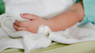 A la menor le detectaron cocaína en el cuerpo.