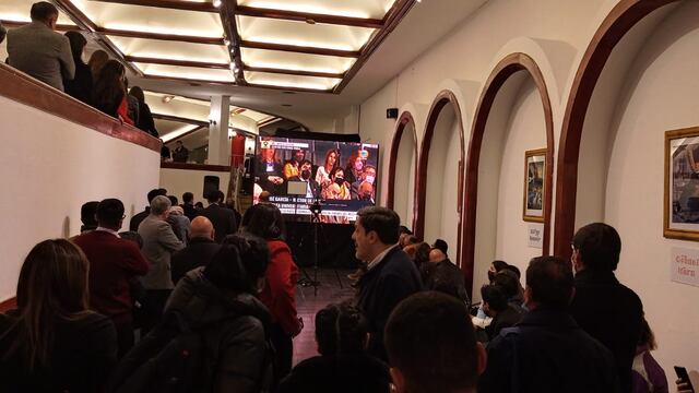 Comenzó la asamblea universitaria.