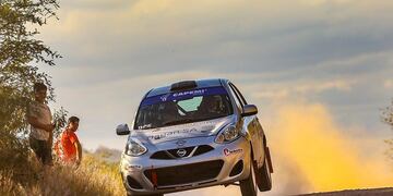 Claudio Menzi y Miguel Vera estarán al comando del Nissan March de la división RC5, con el cual Menzi ha ganado las tres fechas disputadas y va por más en el Sudeste provincial. (Prensa Rally Cordobés).